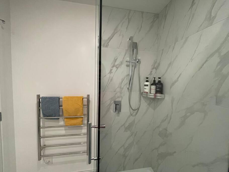 크라이스트처치 Parkside Retreat - 3 Beds -Sleeps 6 Near Westfield 빌라 외부 사진