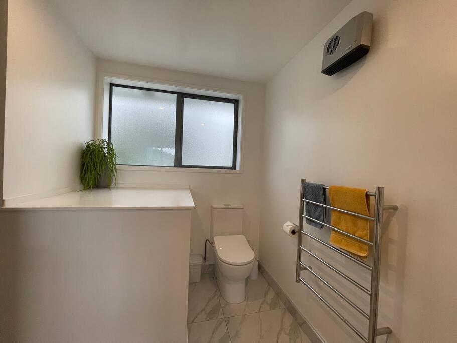 크라이스트처치 Parkside Retreat - 3 Beds -Sleeps 6 Near Westfield 빌라 외부 사진